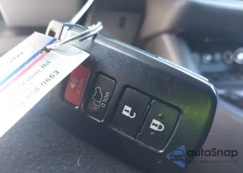 2019 Toyota Highlander Xle z USA, uszkodzony, nr VIN 5TDJZRFH9KS606361